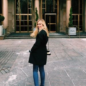 Meet your Posher, Dana